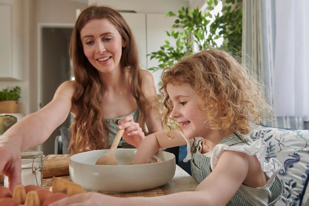 Swift Loire dining table