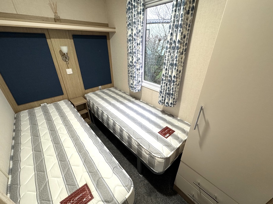 Victory Belmor twin bedroom