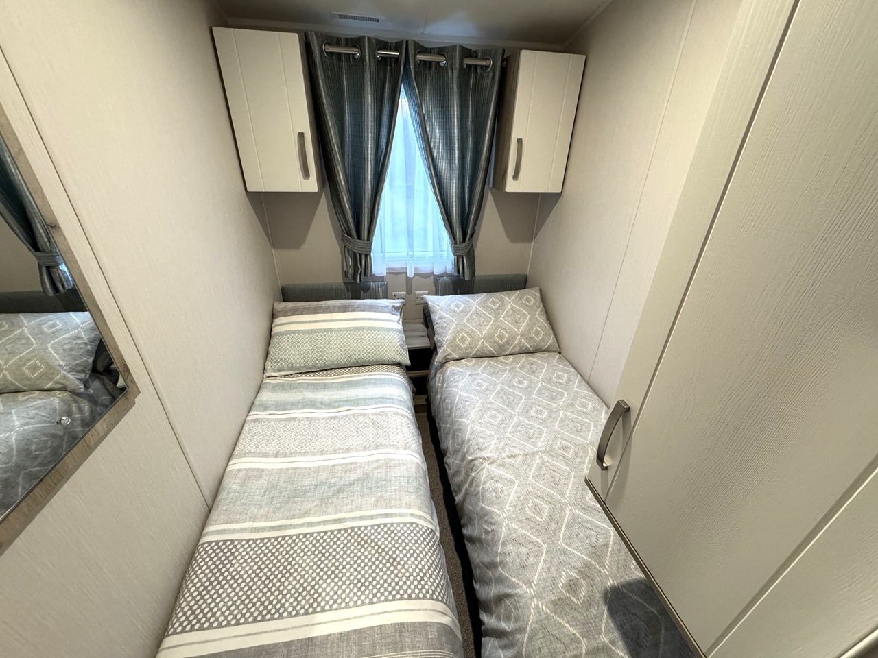 Willerby Skye bedroom