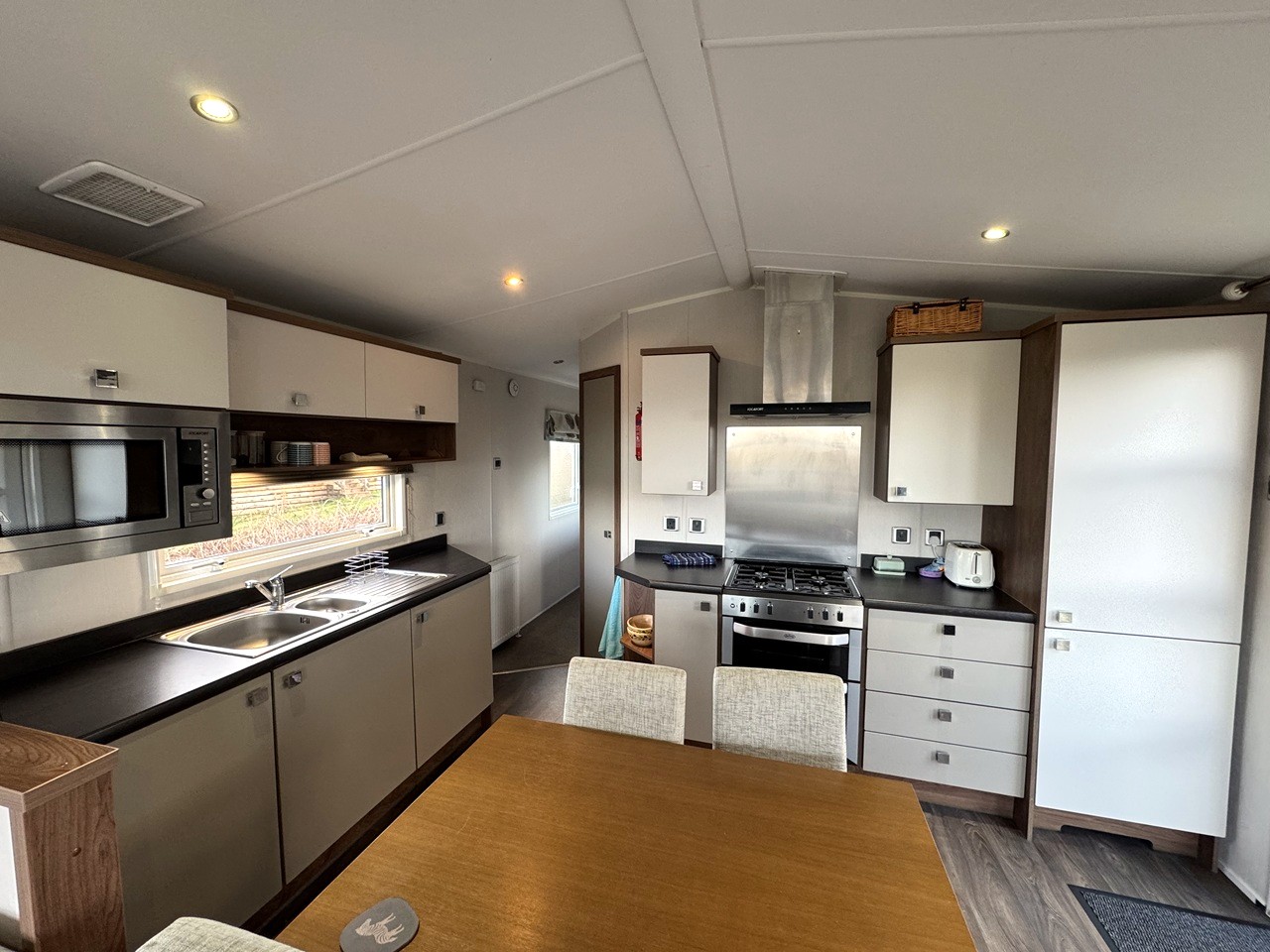 Willerby Skyline kitchen