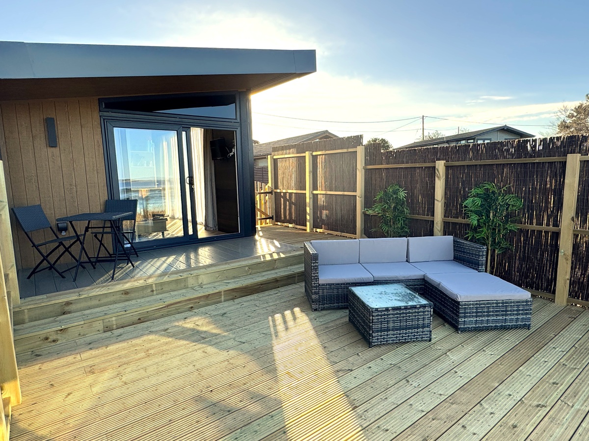 The Wee Yin deck and seating