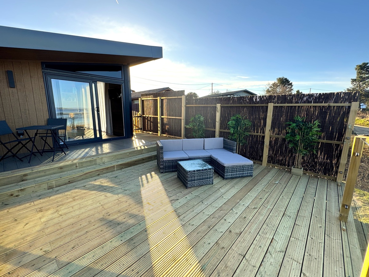 The Wee Yin deck and seating