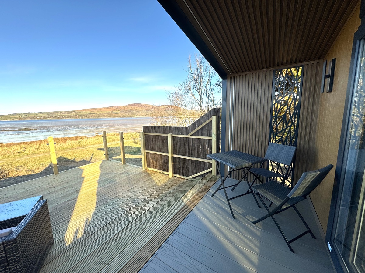 The Wee Yin deck and seating