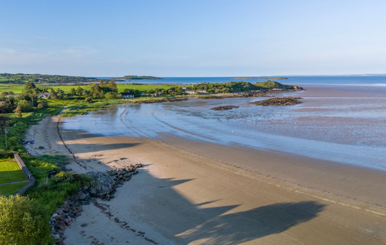 Private golden sandy beach at Sandgreen